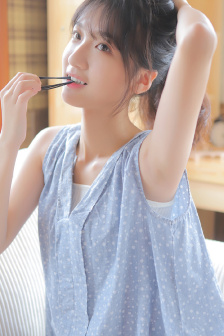 《女教师2hd》